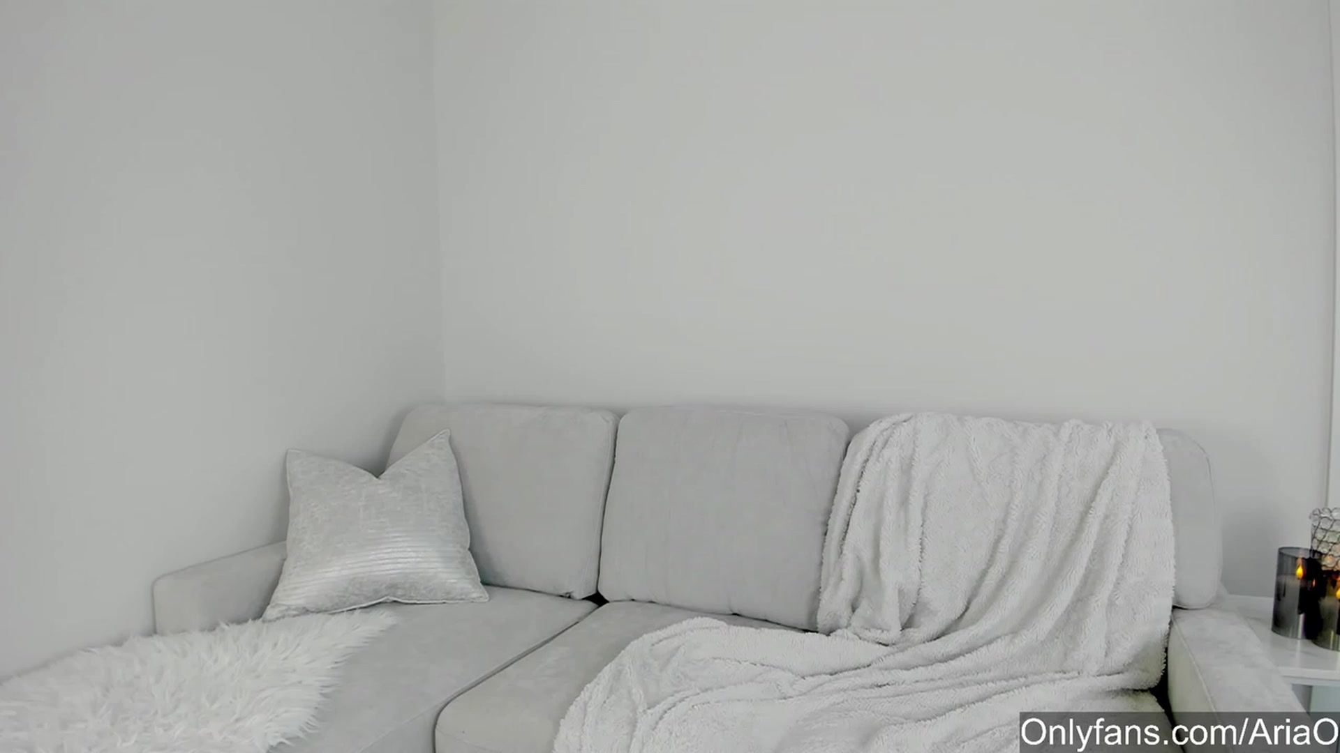 Gallery image thumbnail from AriaO's myfreecams stream on, 10/12/2023, 24:35 image 14 of 20