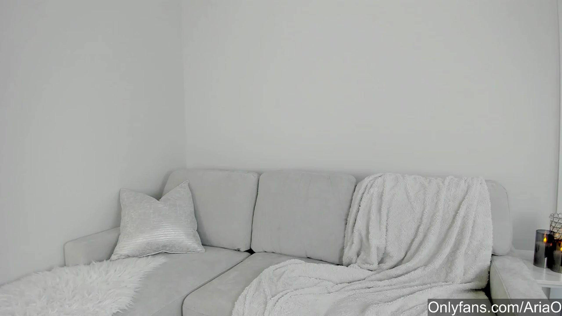 Gallery image thumbnail from AriaO's myfreecams stream on, 10/12/2023, 24:35 image 15 of 20
