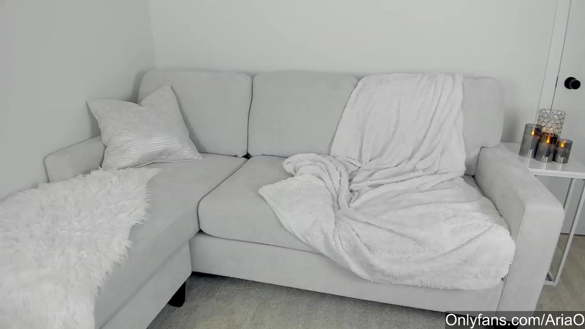 Gallery image thumbnail from AriaO's myfreecams stream on, 10/12/2023, 02:31 image 15 of 20