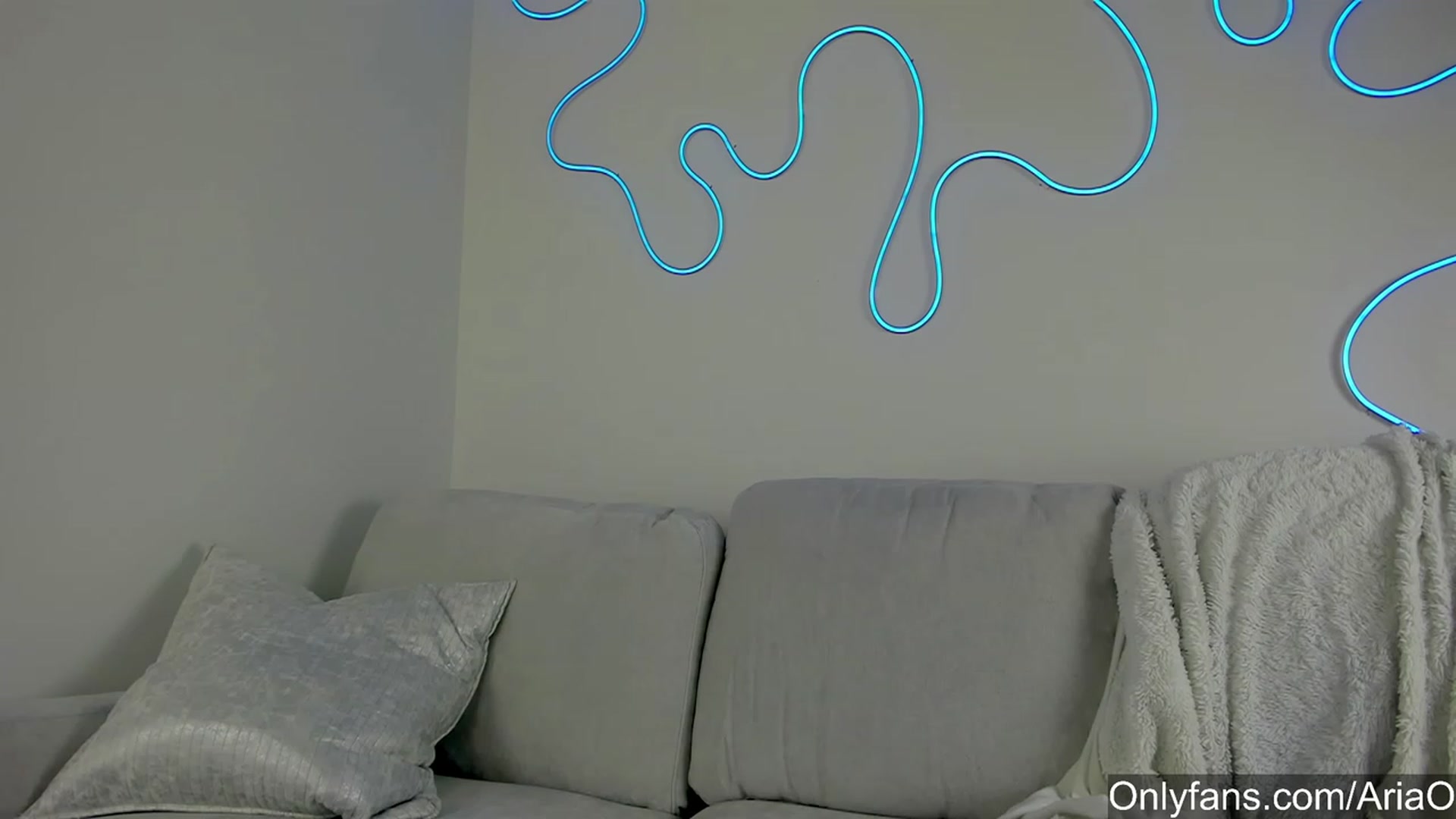 Gallery image thumbnail from AriaO's myfreecams stream on, 10/14/2023, 03:09 image 15 of 20