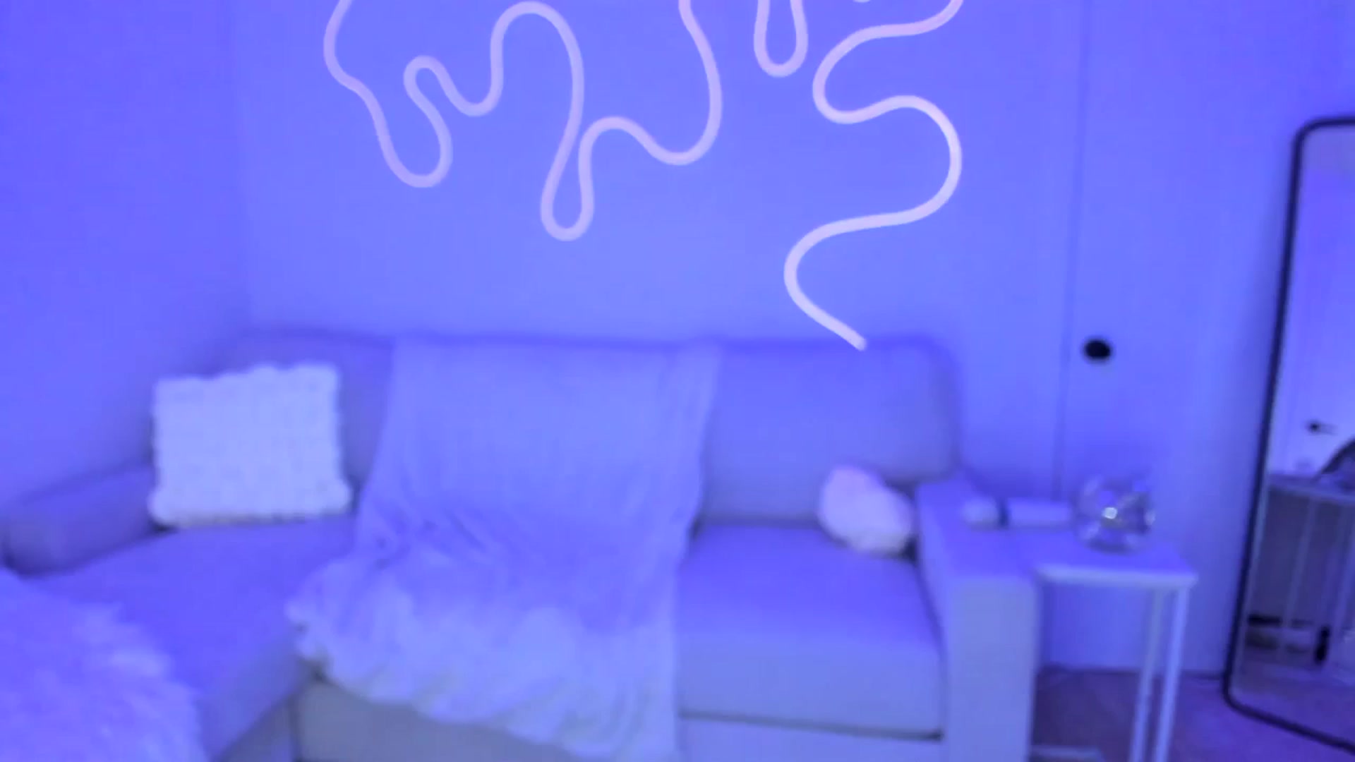 Gallery image thumbnail from AriaO's myfreecams stream on, 01/11/2024, 03:21 image 2 of 20
