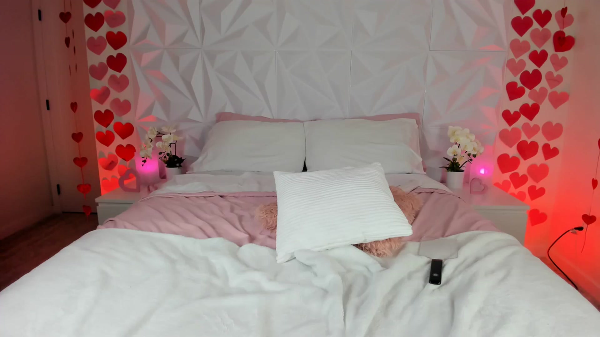 Gallery image thumbnail from AriaO's myfreecams stream on, 02/08/2024, 05:16 image 1 of 20