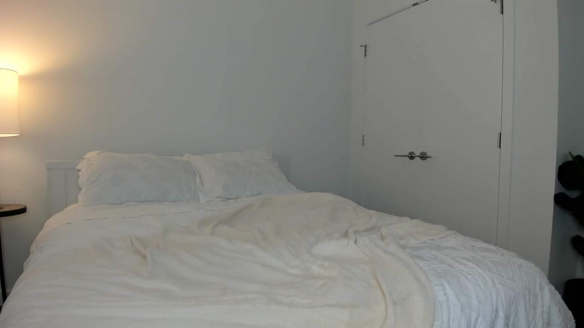 Gallery image thumbnail from AriaO's myfreecams stream on, 03/11/2024, 03:36 image 4 of 20