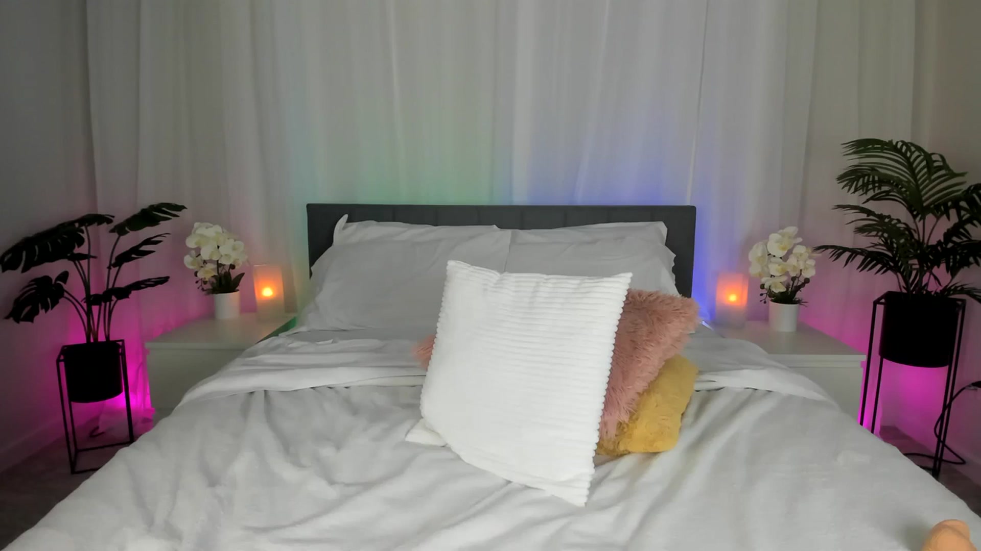 Gallery image thumbnail from AriaO's myfreecams stream on, 03/21/2024, 03:59 image 11 of 20