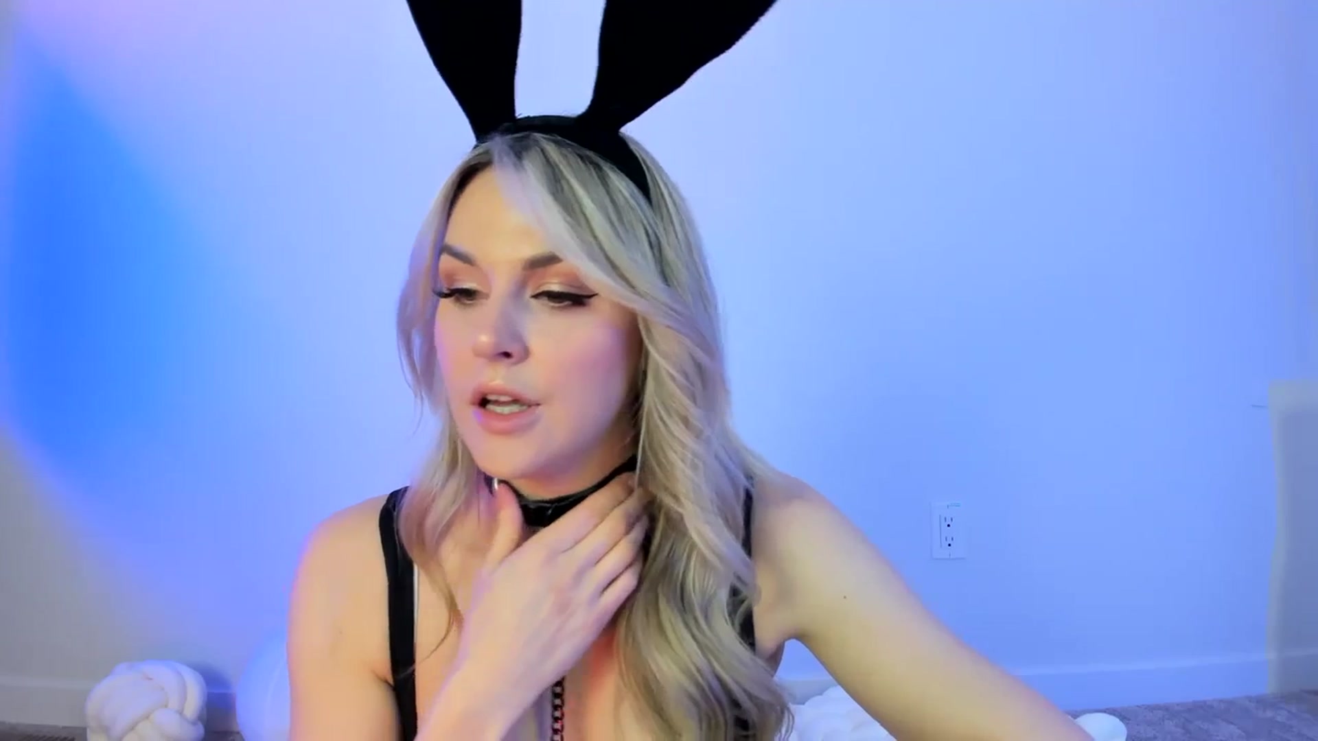 Gallery image thumbnail from AriaO's myfreecams stream on, 04/01/2024, 04:57 image 2 of 20
