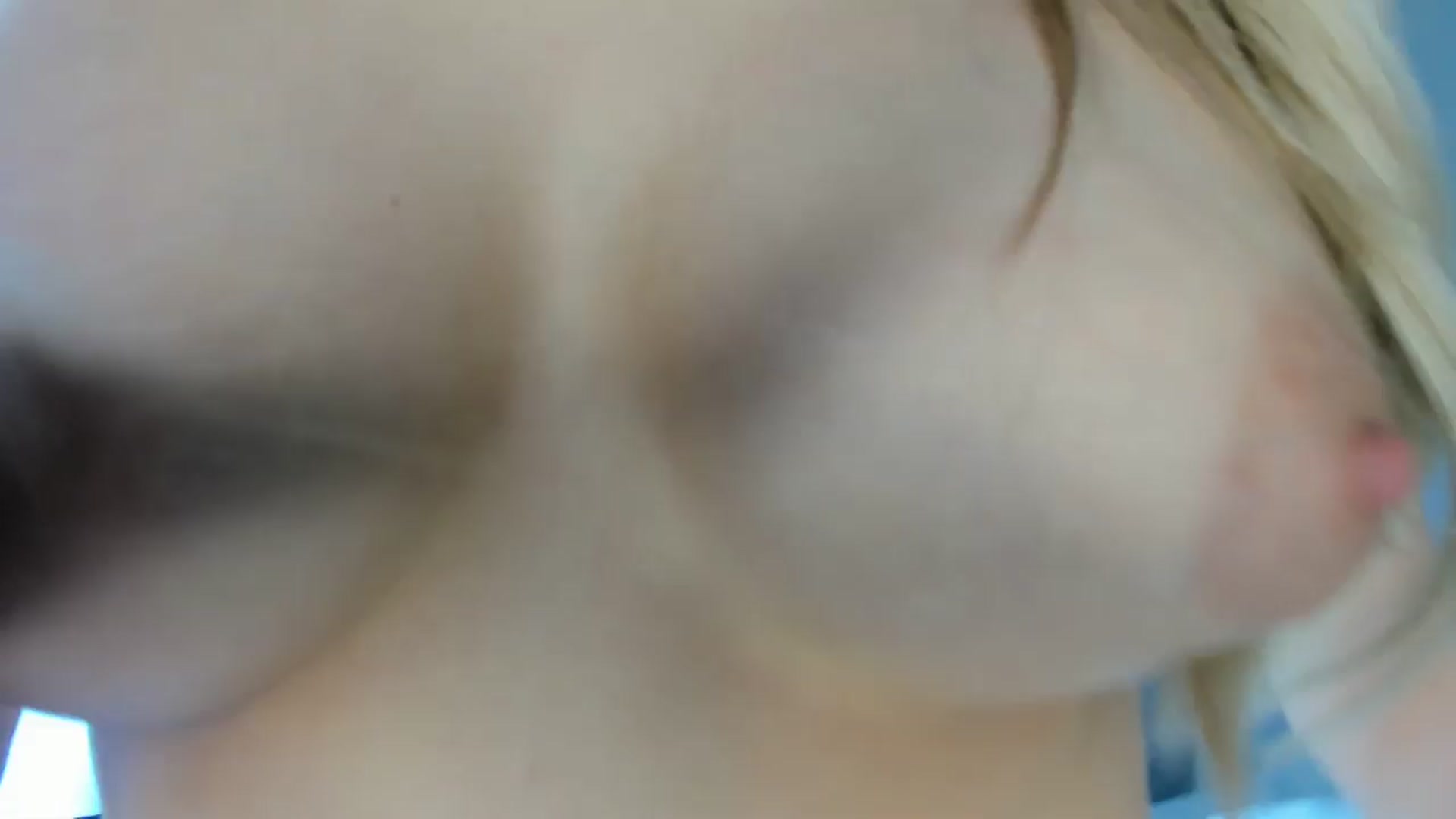 Gallery image thumbnail from AriaO's myfreecams stream on, 05/22/2024, 02:23 image 4 of 20