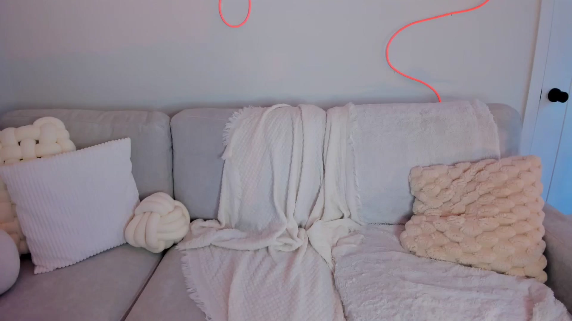 Gallery image thumbnail from AriaO's myfreecams stream on, 05/25/2024, 02:59 image 7 of 20