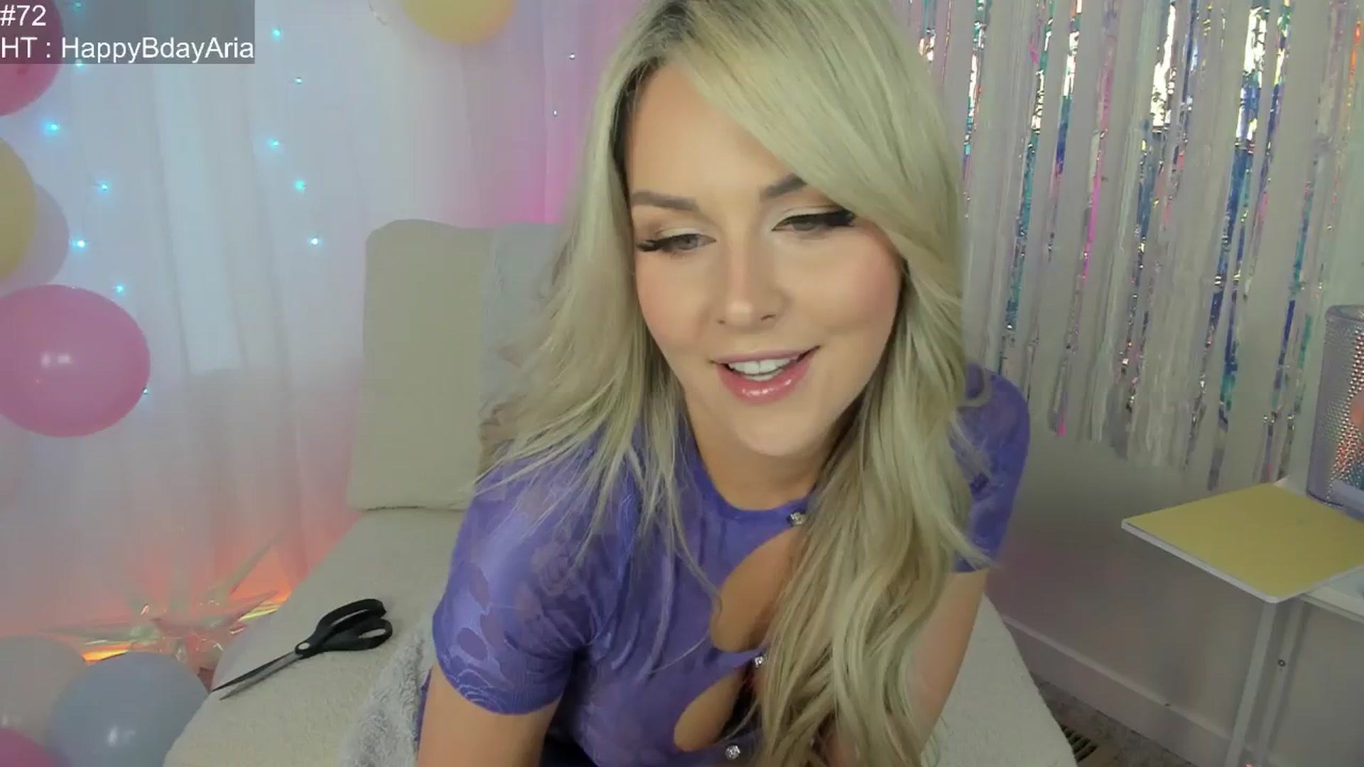 Gallery image thumbnail from AriaO's myfreecams stream on, 06/10/2024, 24:05 image 9 of 20