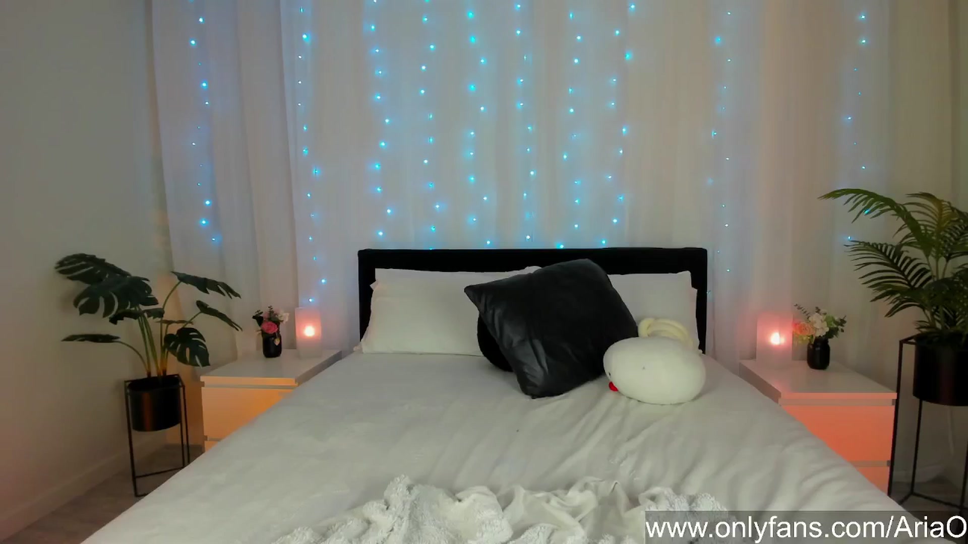 Gallery image thumbnail from AriaO's myfreecams stream on, 07/20/2024, 03:21 image 11 of 20