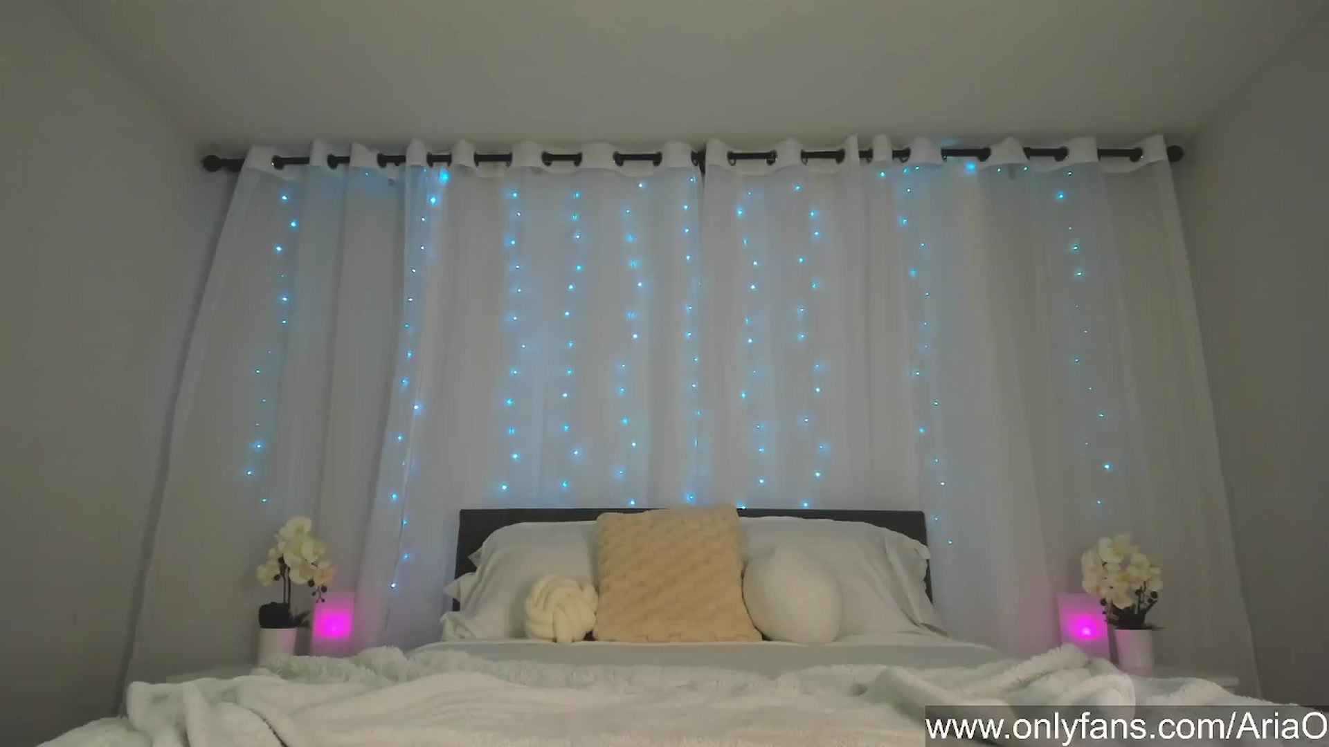 Gallery image thumbnail from AriaO's myfreecams stream on, 09/02/2024, 03:19 image 10 of 20