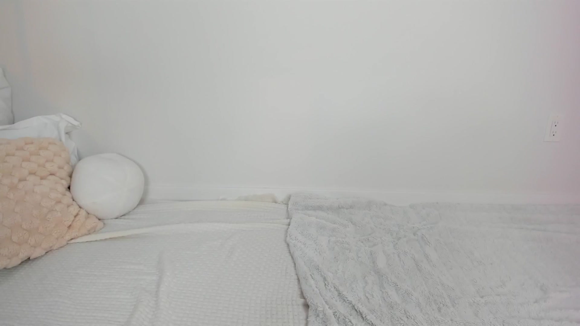 Gallery image thumbnail from AriaO's myfreecams stream on, 09/08/2024, 01:08 image 7 of 20