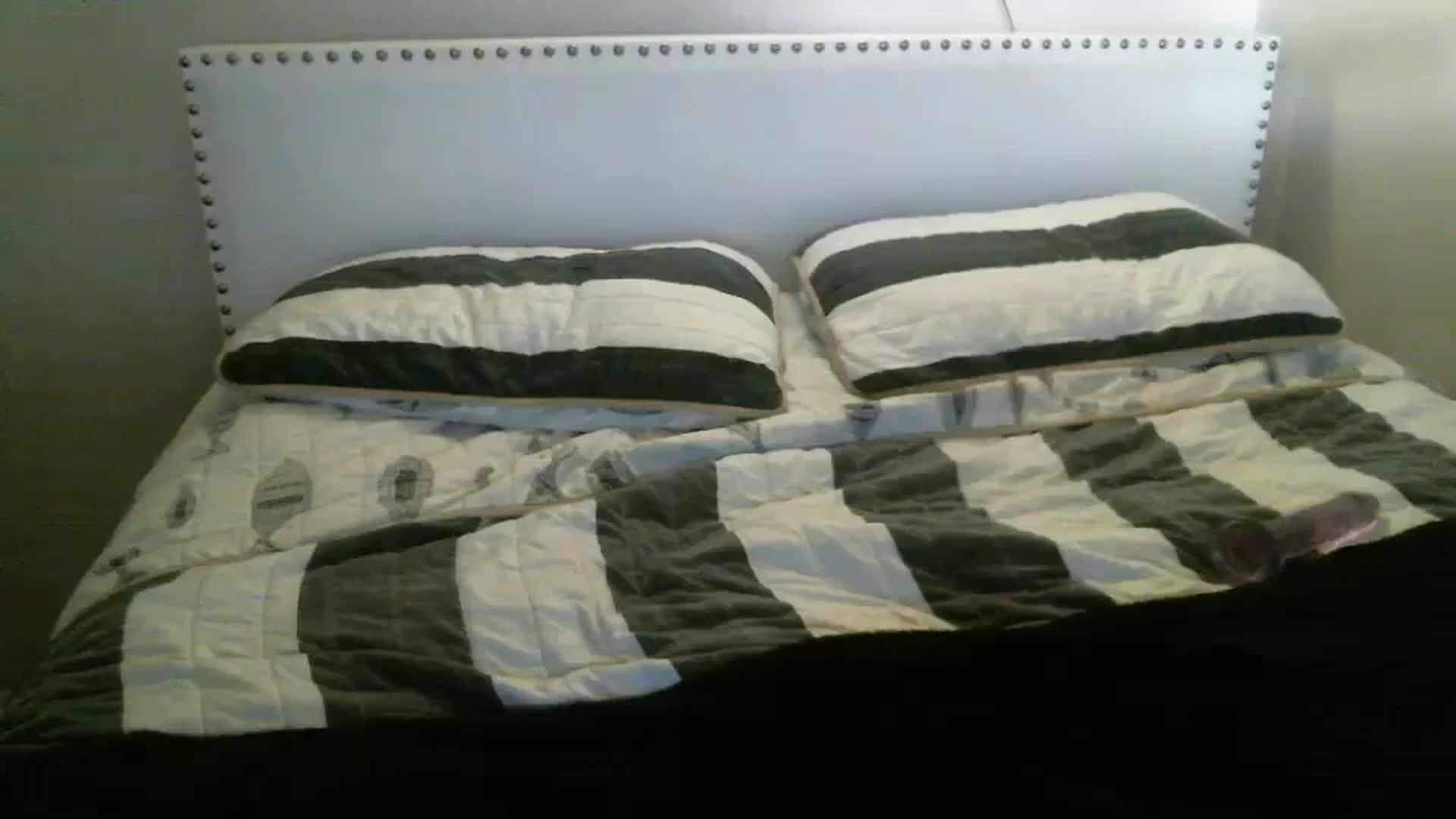 Gallery image thumbnail from AriaRdy2Play's myfreecams stream on, 11/28/2023, 19:39 image 10 of 20