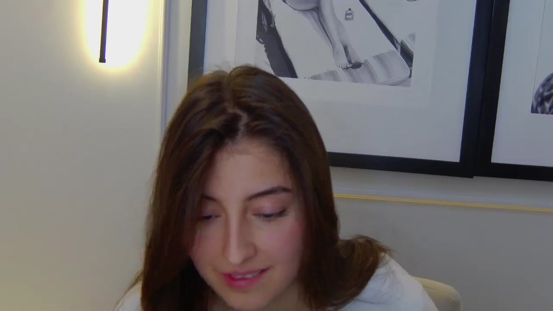 Gallery image thumbnail from Aria_P's myfreecams stream on, 04/14/2026, 12:43 image 14 of 20