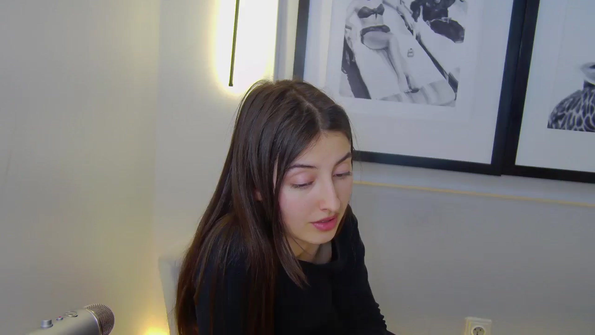 Gallery image thumbnail from Aria_P's myfreecams stream on, 04/15/2026, 11:27 image 7 of 20