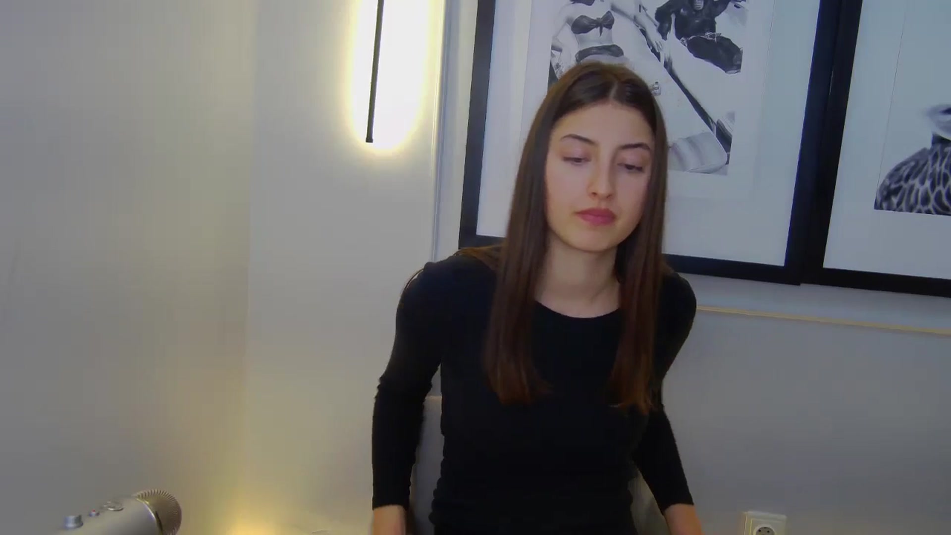 Gallery image thumbnail from Aria_P's myfreecams stream on, 04/15/2026, 11:27 image 5 of 20