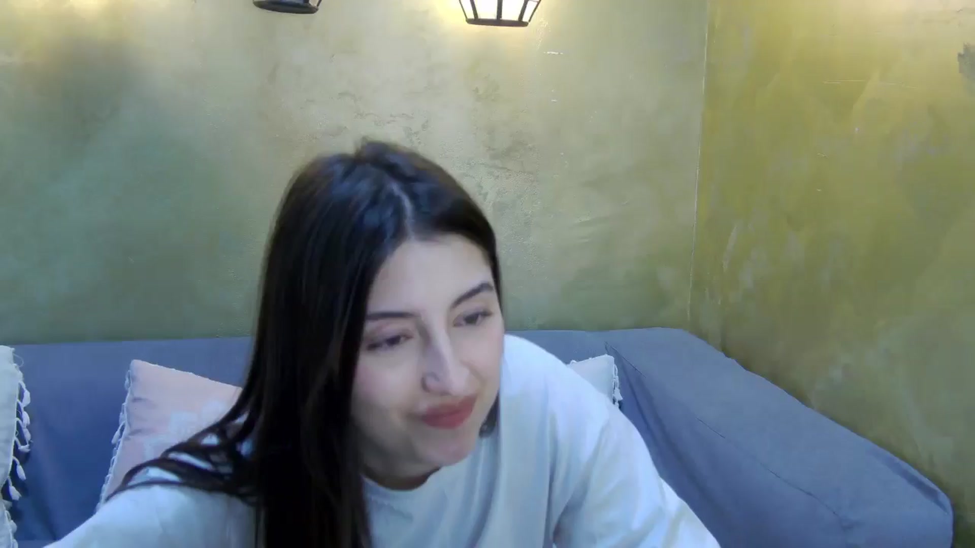 Gallery image thumbnail from Aria_P's myfreecams stream on, 04/16/2026, 12:08 image 1 of 20
