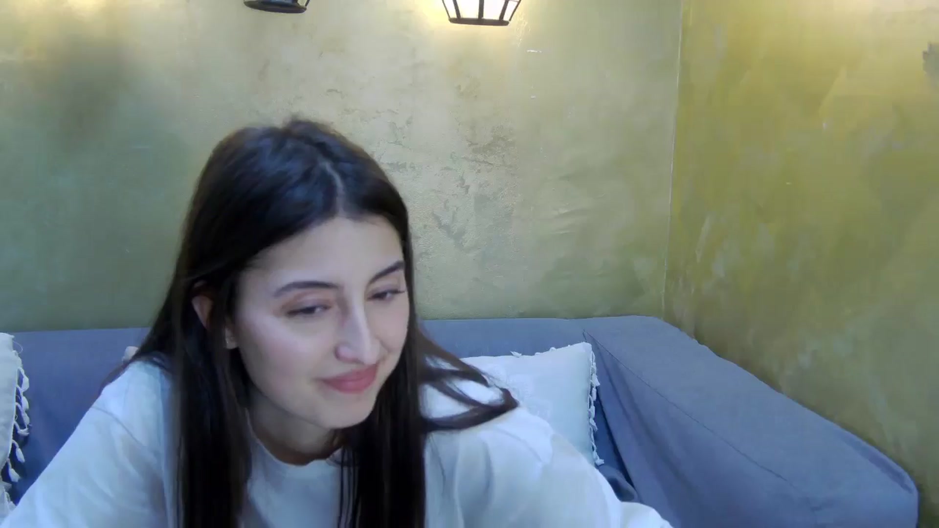 Gallery image thumbnail from Aria_P's myfreecams stream on, 04/16/2026, 12:08 image 5 of 20
