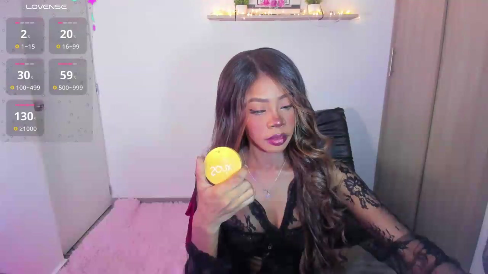 Gallery image thumbnail from Aria_brown_'s myfreecams stream on, 05/25/2026, 19:33 image 16 of 20