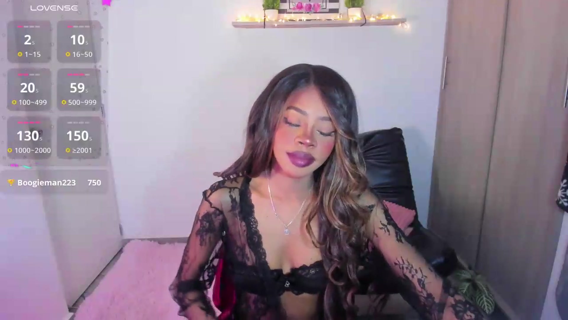 Gallery image thumbnail from Aria_brown_'s myfreecams stream on, 05/25/2026, 23:46 image 14 of 20