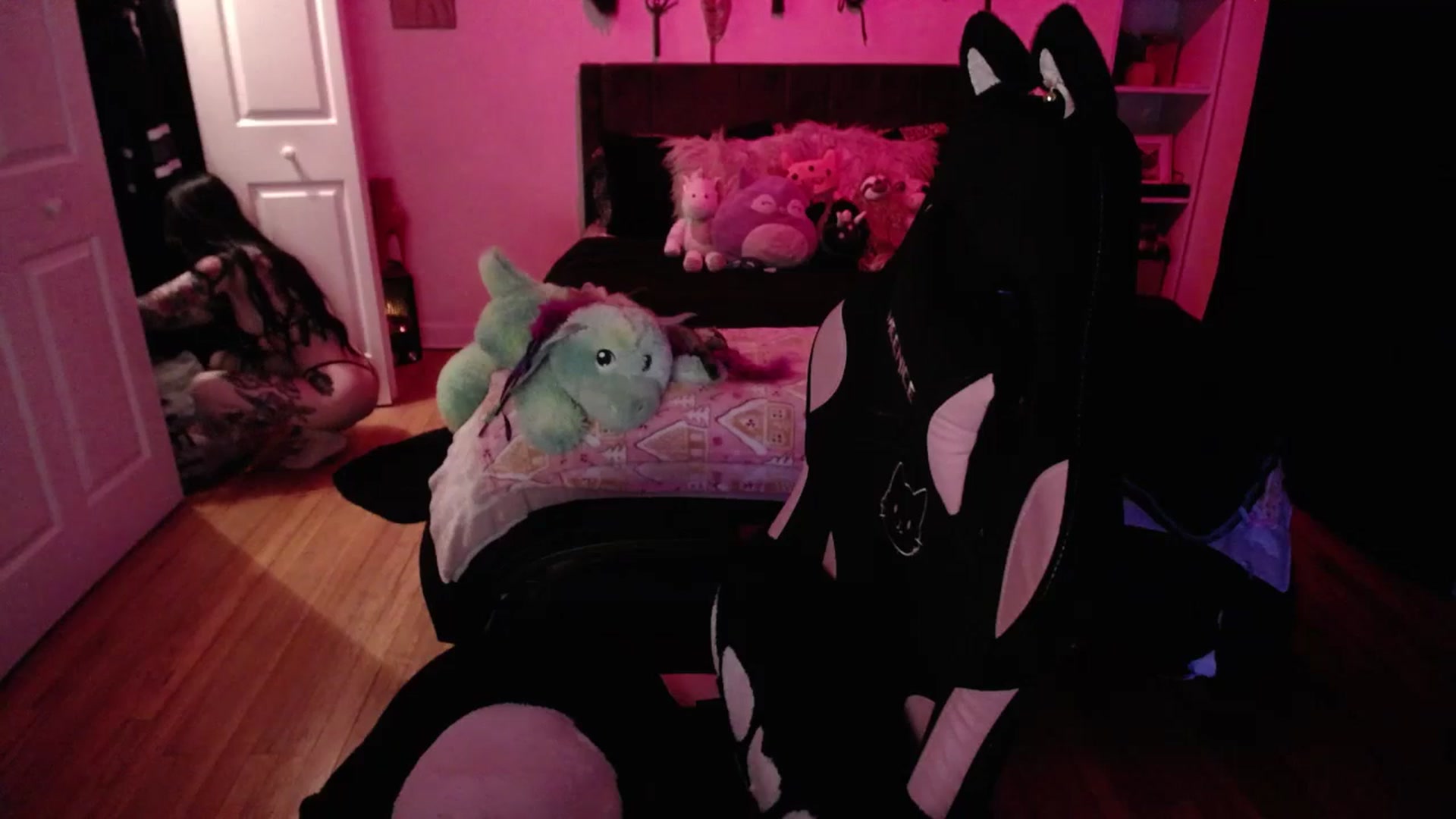 Gallery image thumbnail from Ariaajadee's myfreecams stream on, 02/16/2026, 01:21 image 13 of 20