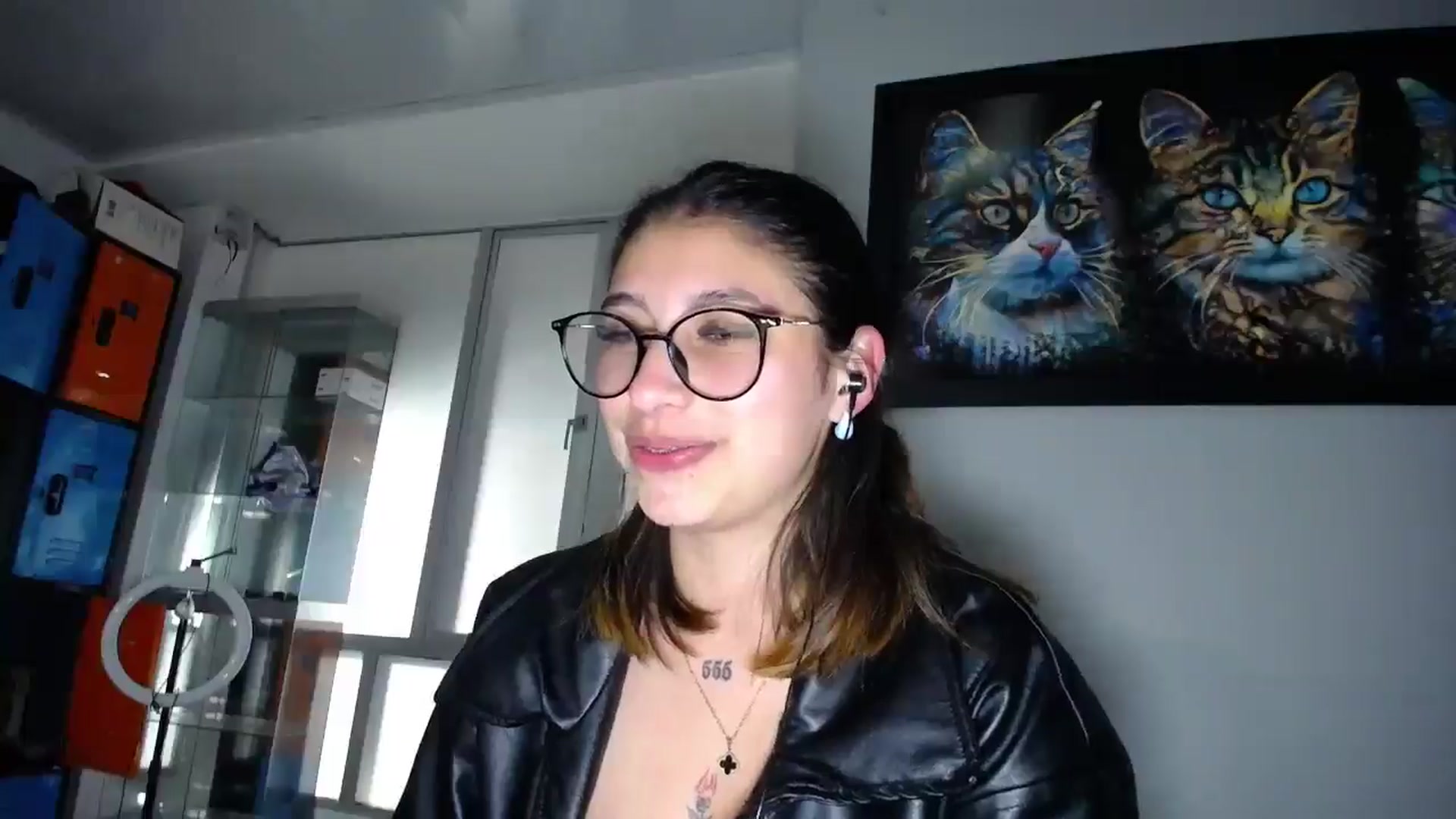 Gallery image thumbnail from Ariabliss_'s myfreecams stream on, 10/12/2025, 10:15 image 2 of 20