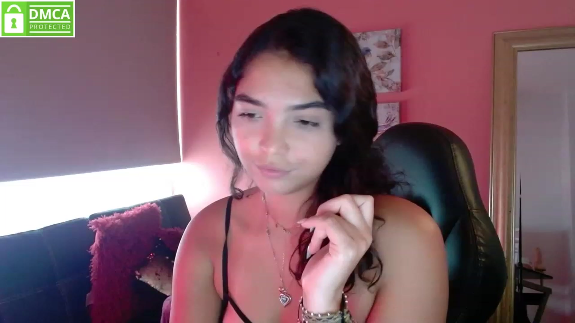Gallery image thumbnail from Ariagaleo's myfreecams stream on, 06/27/2023, 20:14 image 10 of 20