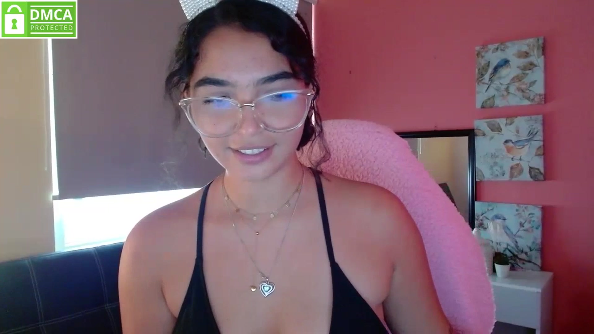 Gallery image thumbnail from Ariagaleo's myfreecams stream on, 06/29/2023, 20:57 image 14 of 20