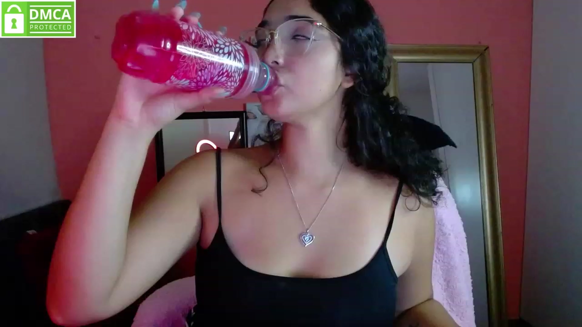 Gallery image thumbnail from Ariagaleo's myfreecams stream on, 07/03/2023, 05:44 image 17 of 20