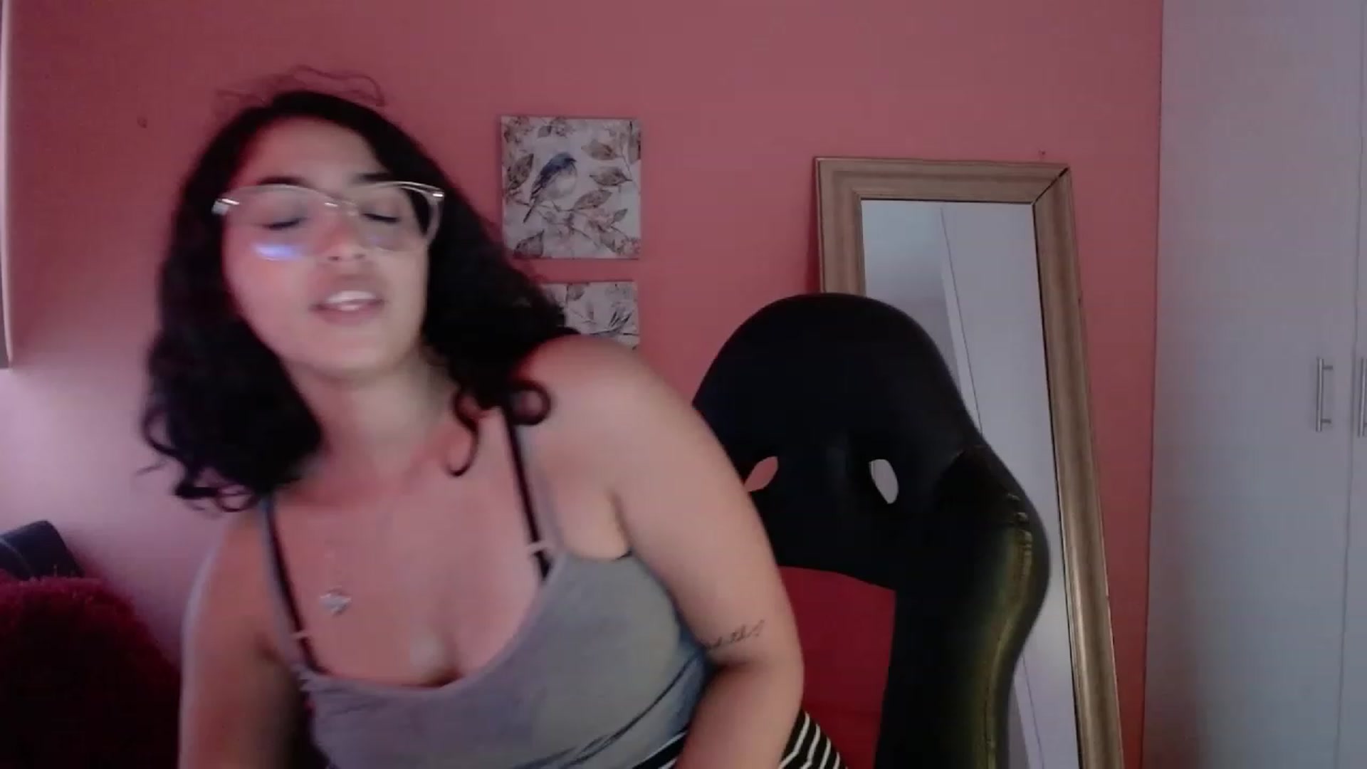 Gallery image thumbnail from Ariagaleo's myfreecams stream on, 07/08/2023, 23:17 image 3 of 20