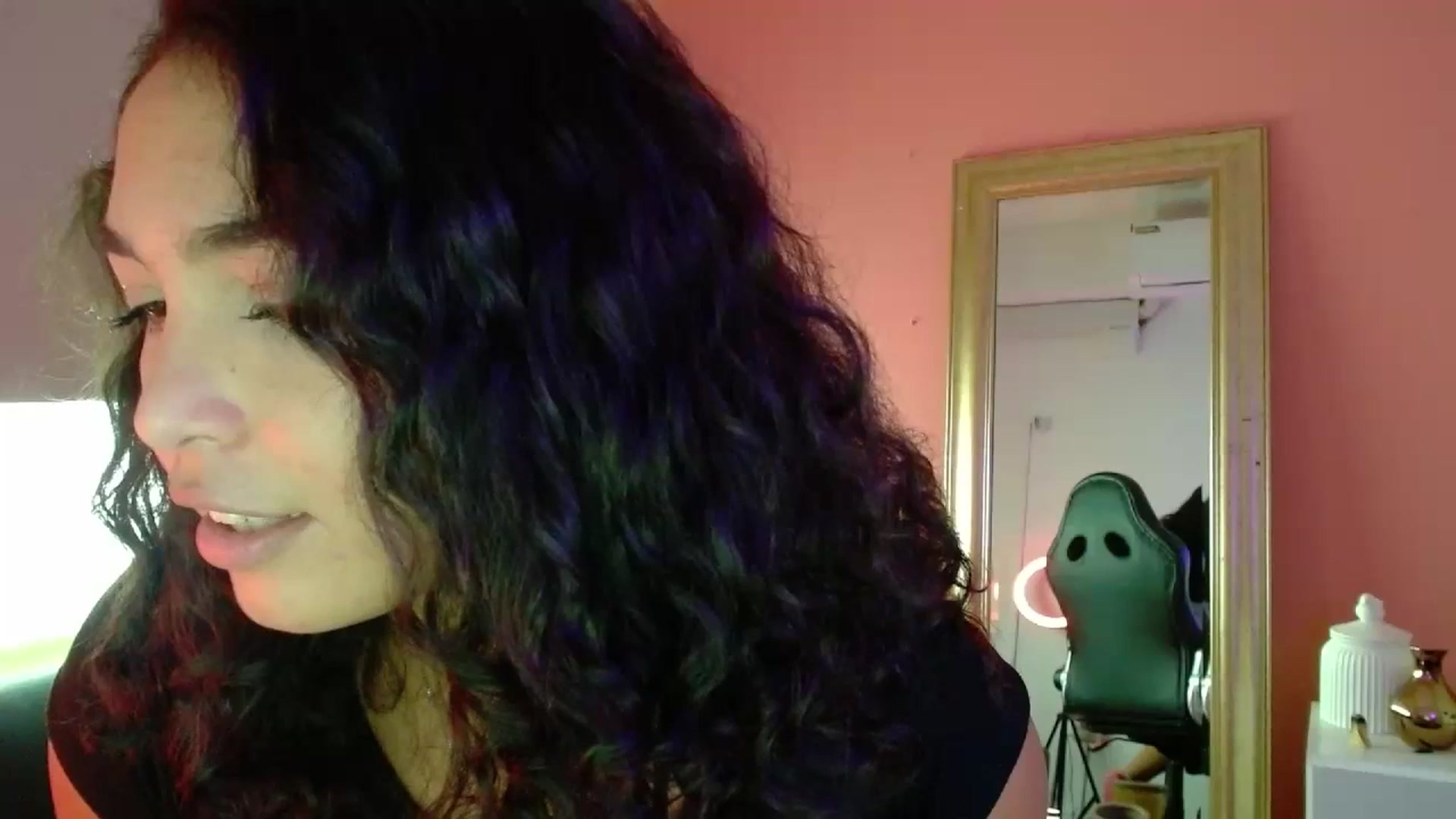 Gallery image thumbnail from Ariagaleo's myfreecams stream on, 07/11/2023, 19:59 image 3 of 20
