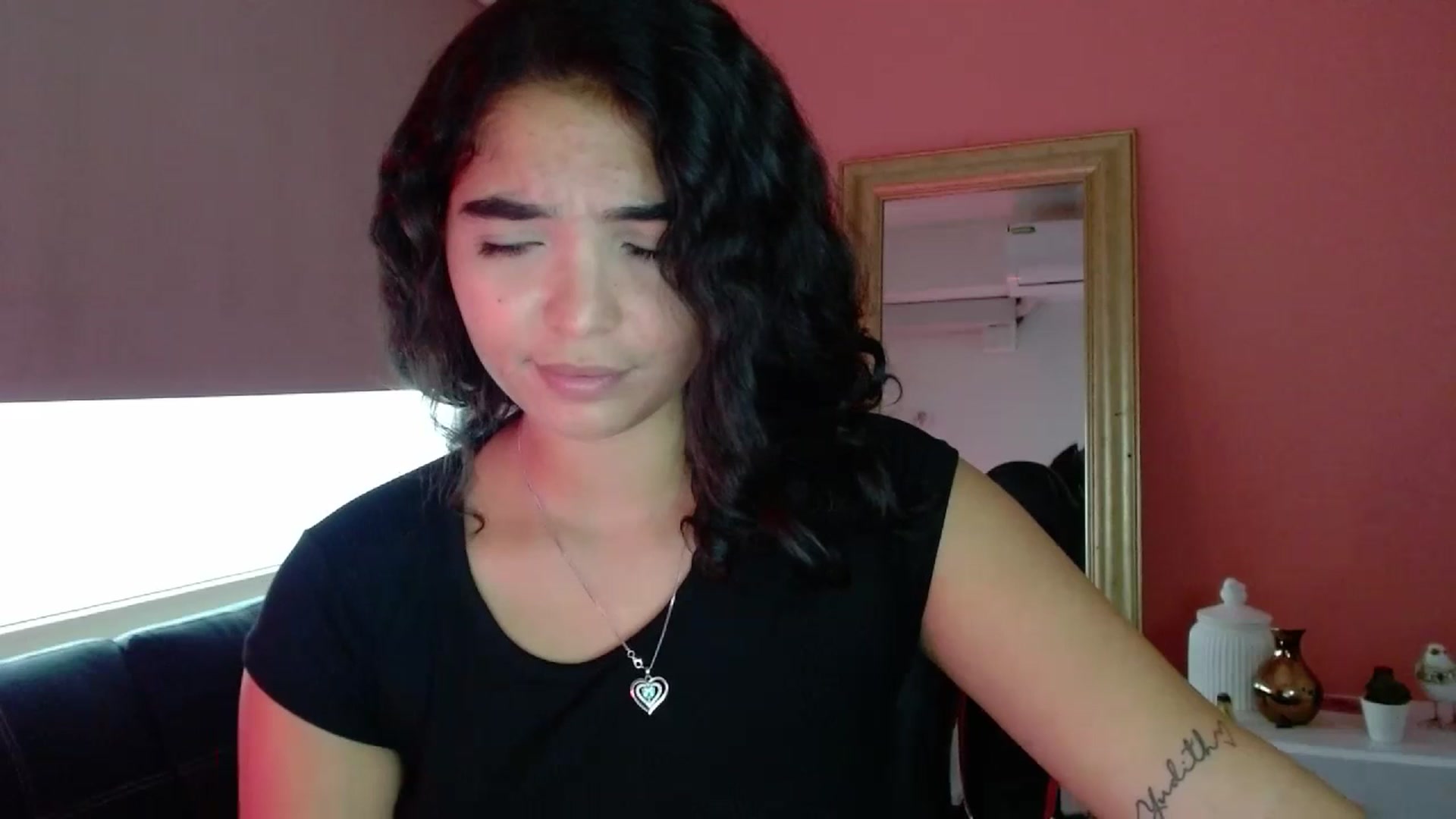 Gallery image thumbnail from Ariagaleo's myfreecams stream on, 07/11/2023, 21:51 image 10 of 20