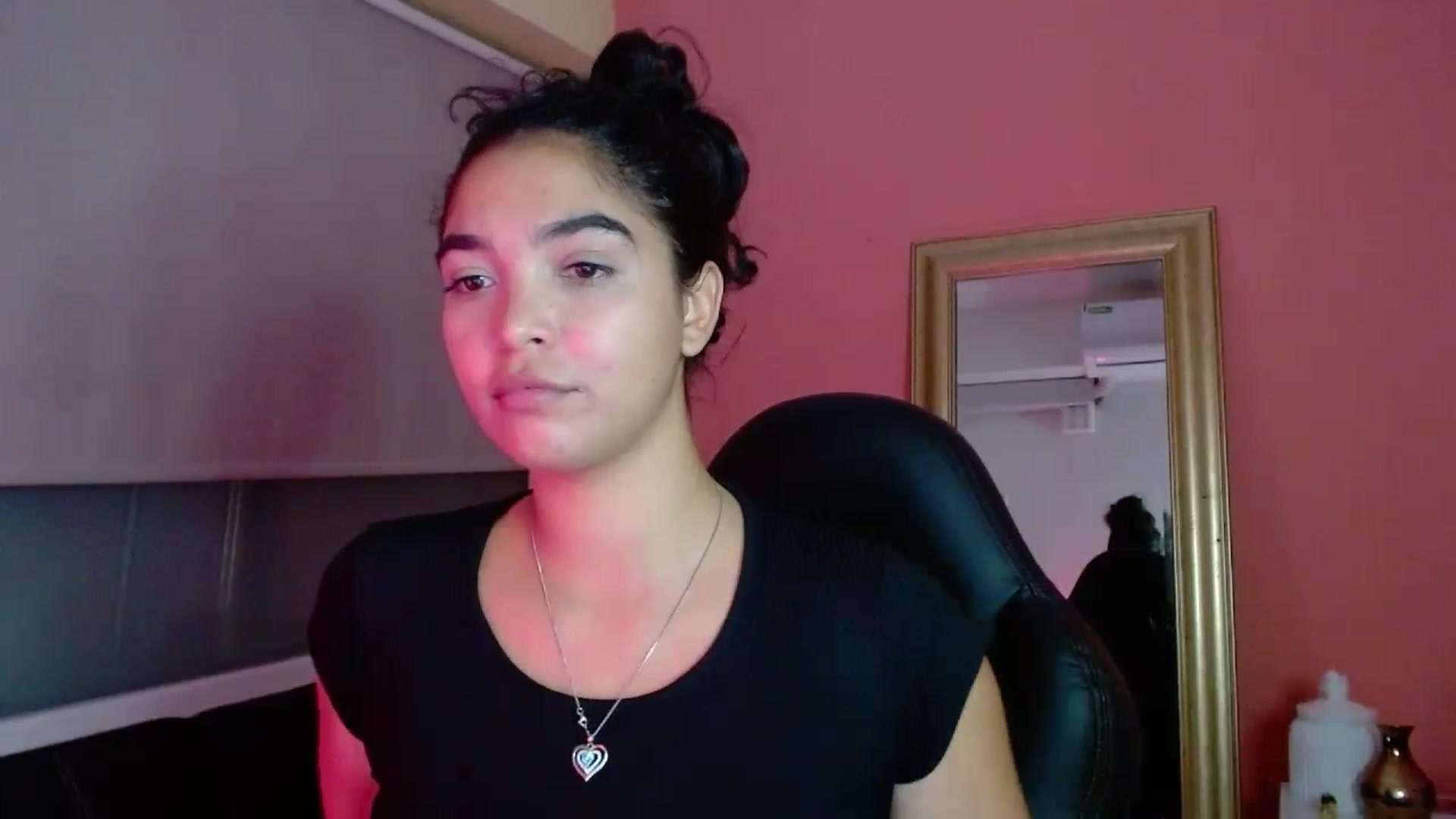 Gallery image thumbnail from Ariagaleo's myfreecams stream on, 07/11/2023, 23:37 image 11 of 20