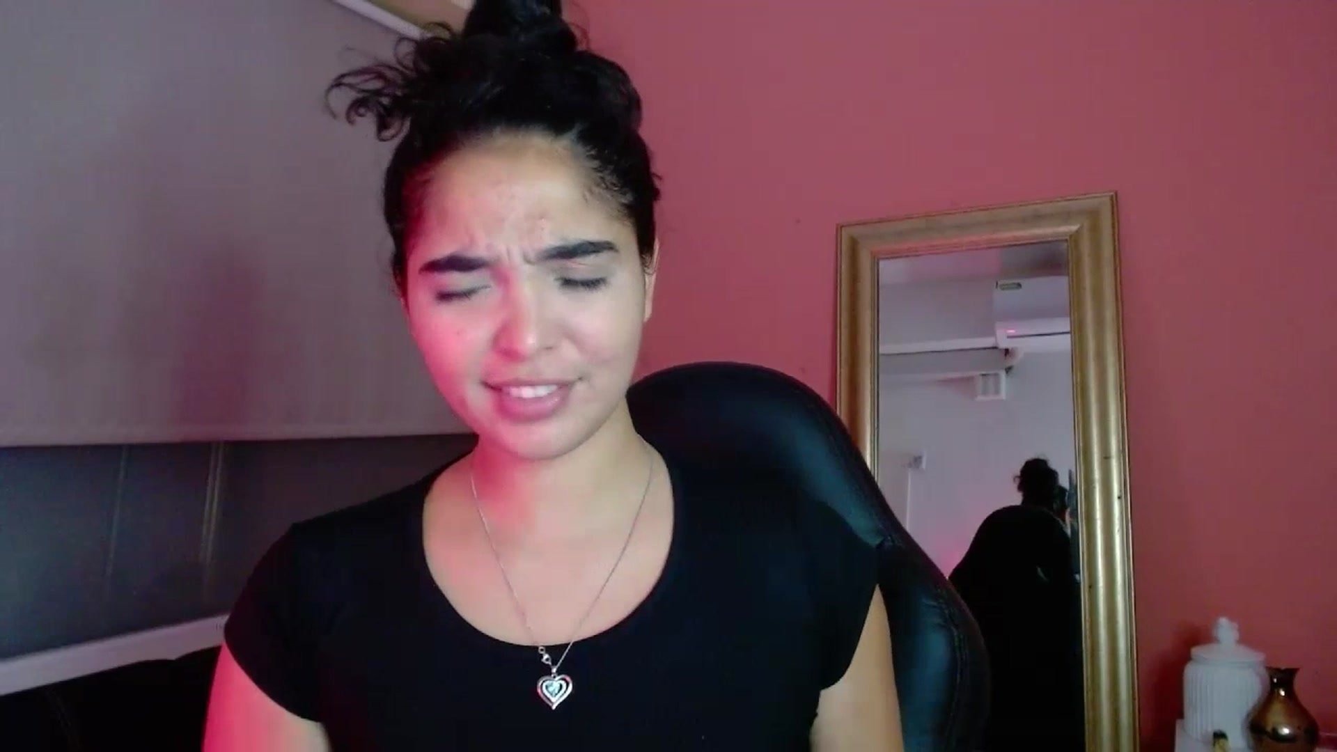 Gallery image thumbnail from Ariagaleo's myfreecams stream on, 07/11/2023, 23:37 image 13 of 20