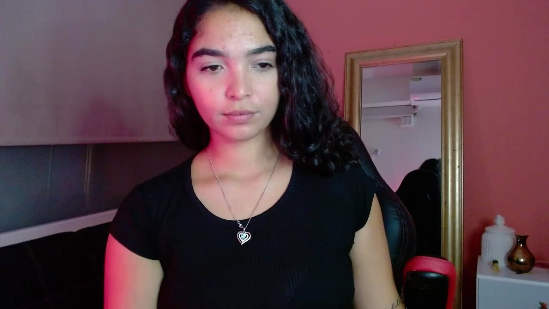 Gallery image thumbnail from Ariagaleo's myfreecams stream on, 07/11/2023, 23:37 image 10 of 20