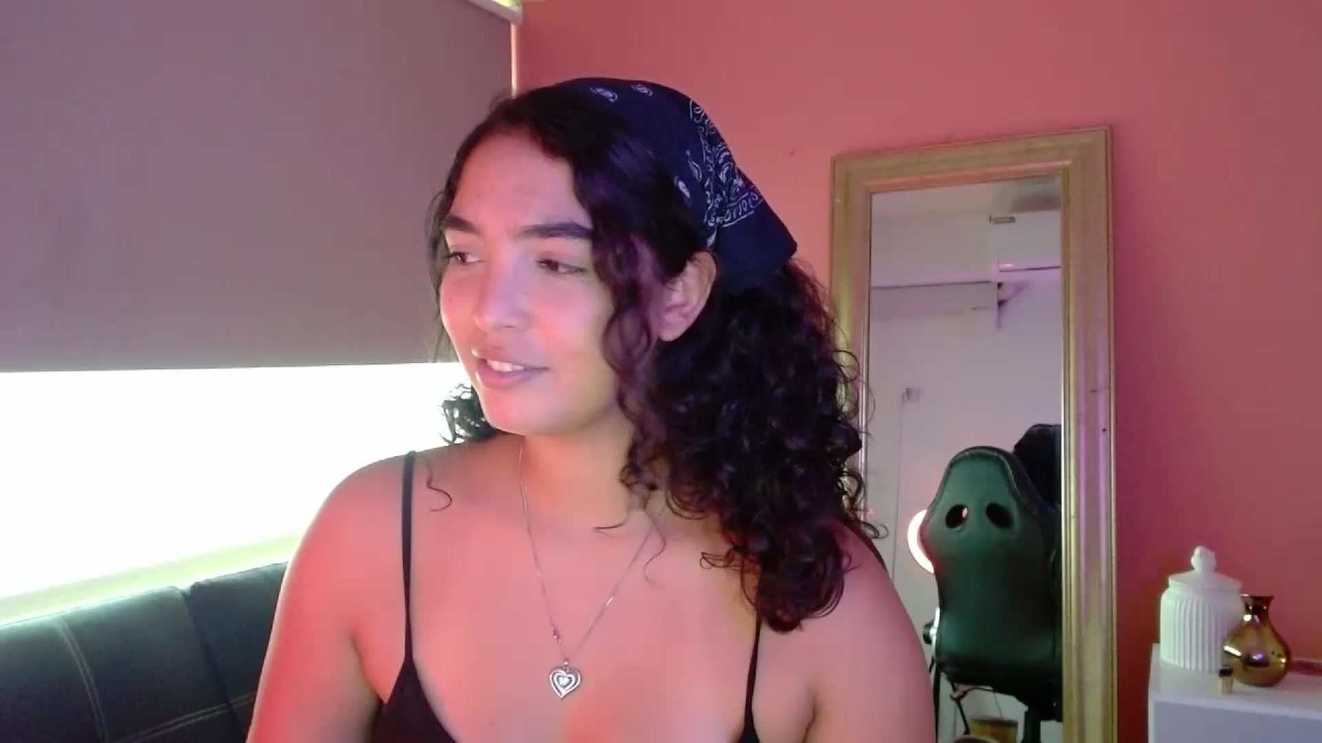 Gallery image thumbnail from Ariagaleo's myfreecams stream on, 07/14/2023, 20:24 image 2 of 20