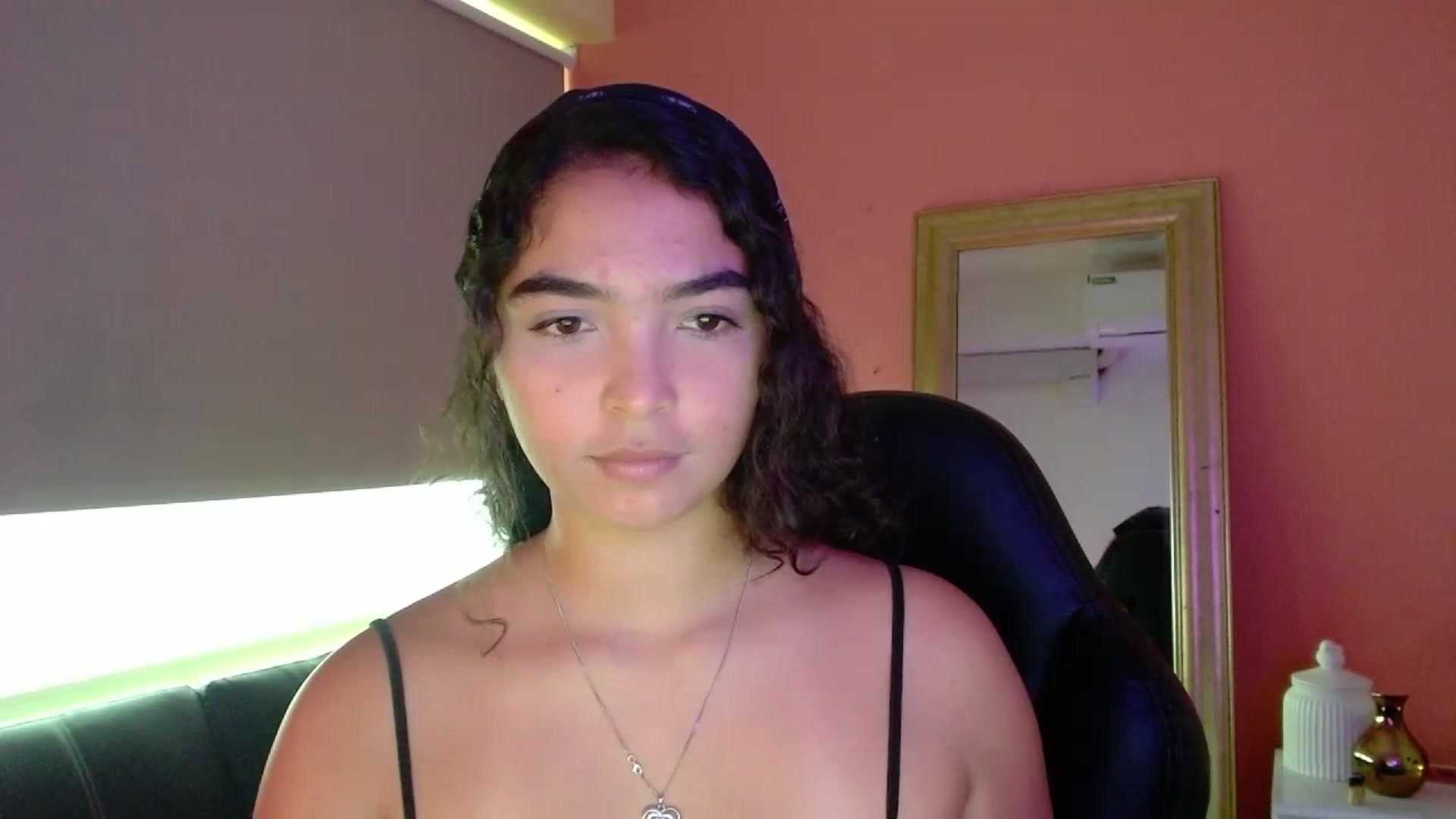 Gallery image thumbnail from Ariagaleo's myfreecams stream on, 07/14/2023, 20:24 image 15 of 20