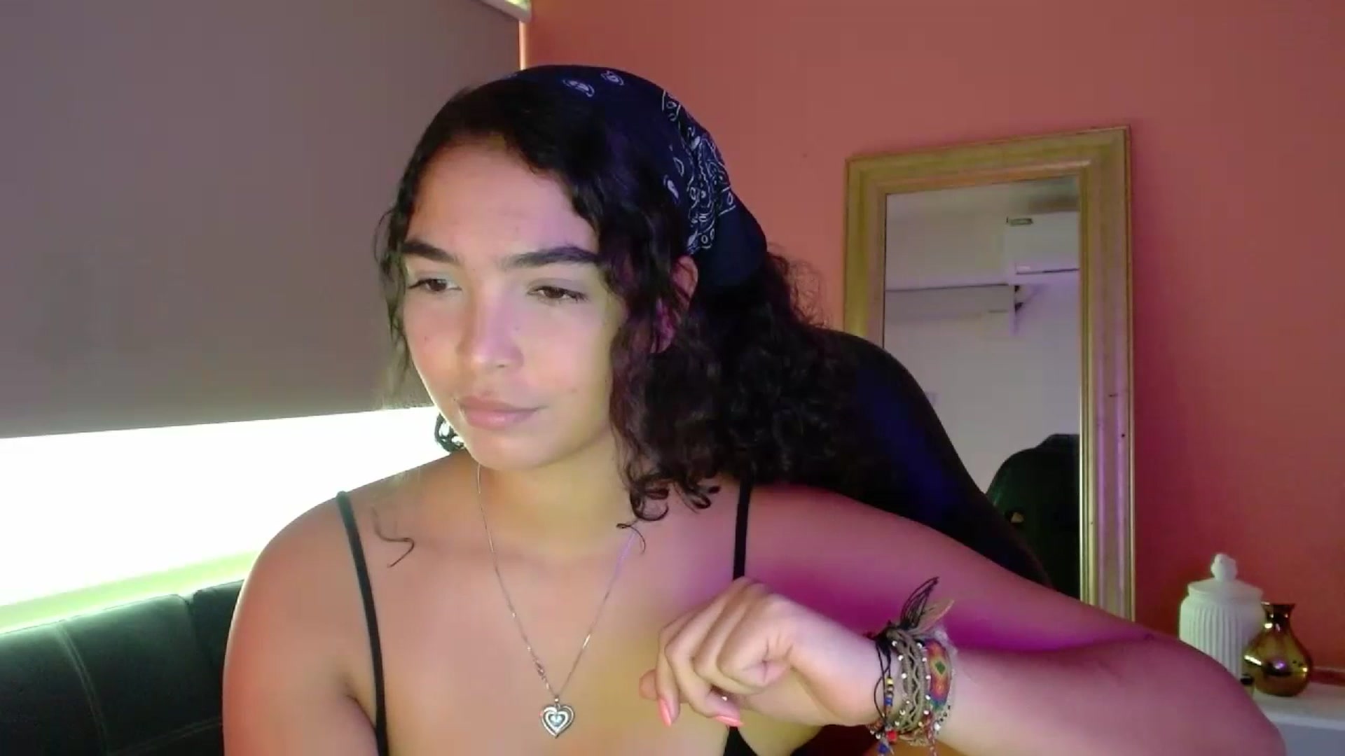 Gallery image thumbnail from Ariagaleo's myfreecams stream on, 07/14/2023, 20:24 image 9 of 20