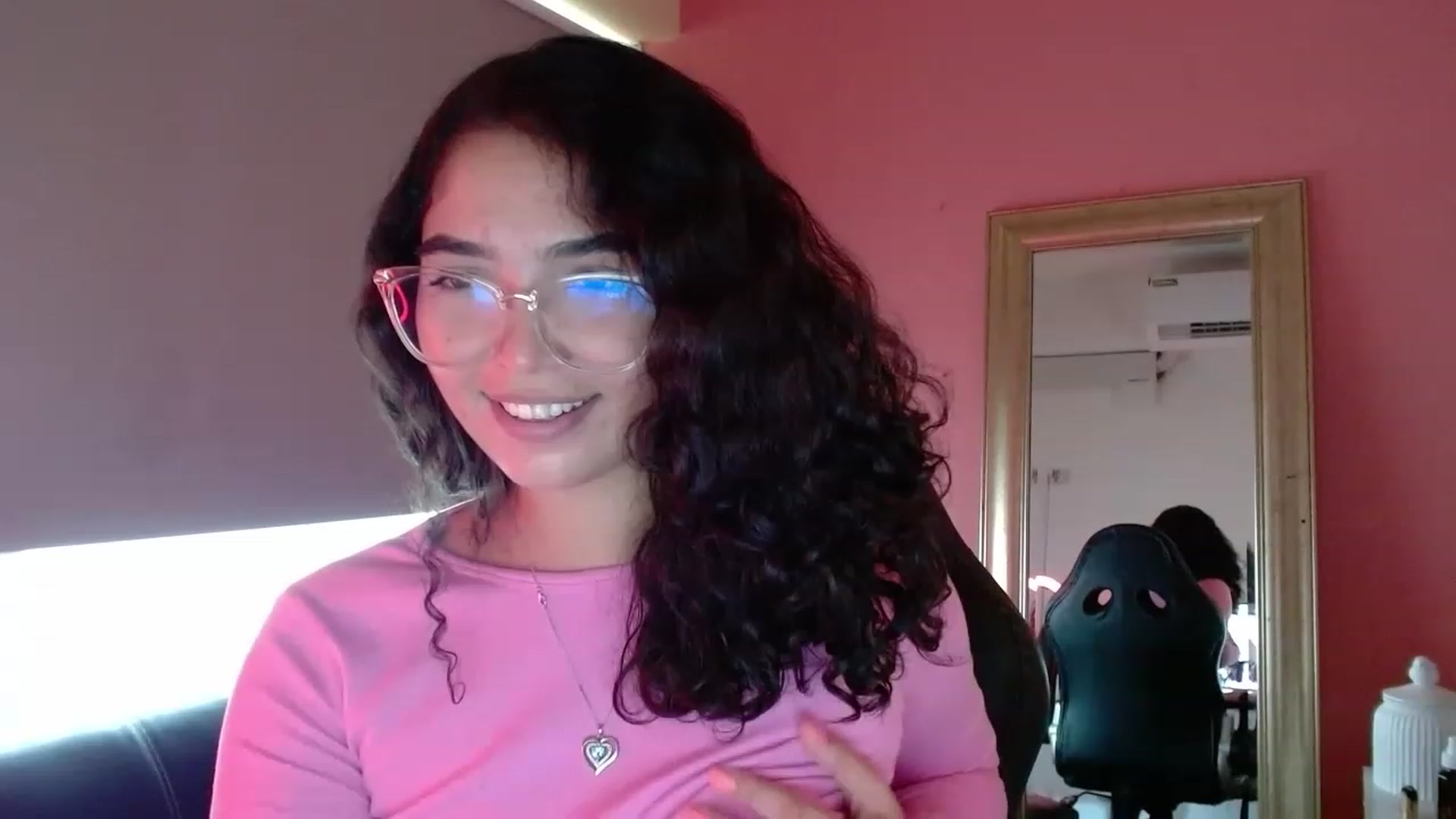 Gallery image thumbnail from Ariagaleo's myfreecams stream on, 07/15/2023, 20:22 image 1 of 20