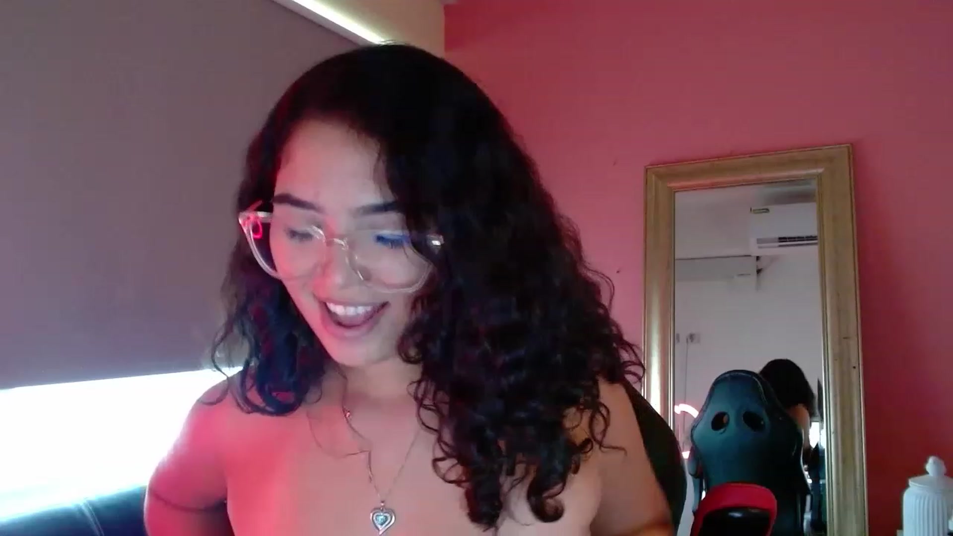 Gallery image thumbnail from Ariagaleo's myfreecams stream on, 07/15/2023, 20:22 image 18 of 20