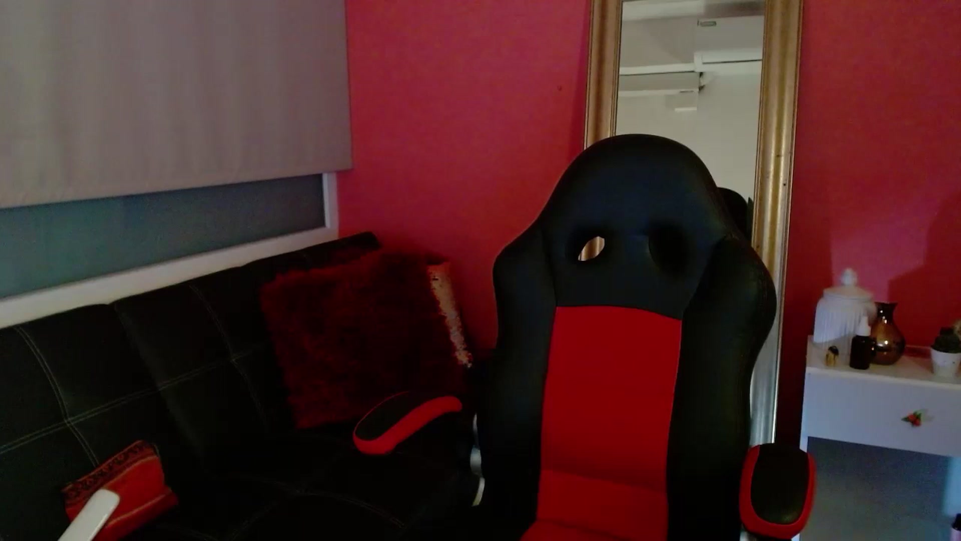 Gallery image thumbnail from Ariagaleo's myfreecams stream on, 07/16/2023, 24:08 image 5 of 20