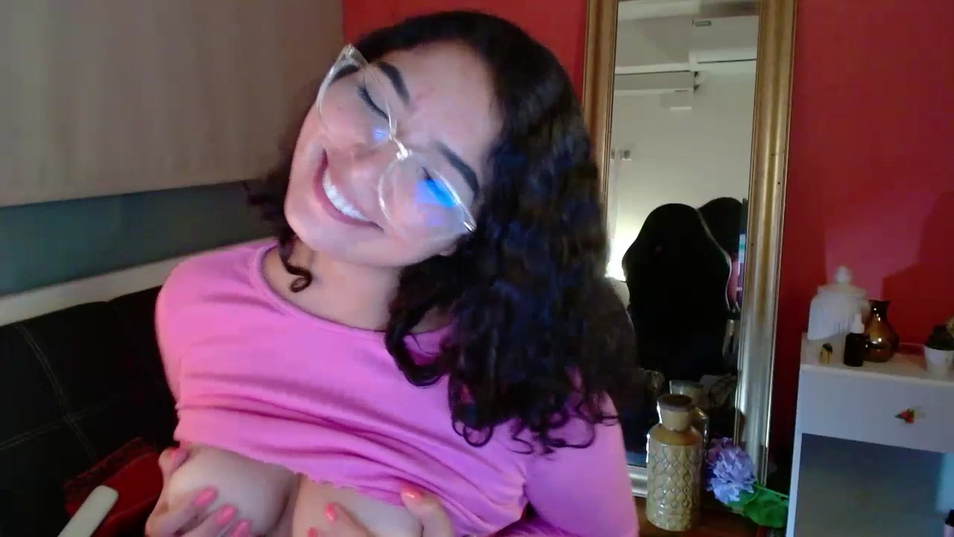 Gallery image thumbnail from Ariagaleo's myfreecams stream on, 07/16/2023, 24:08 image 4 of 20