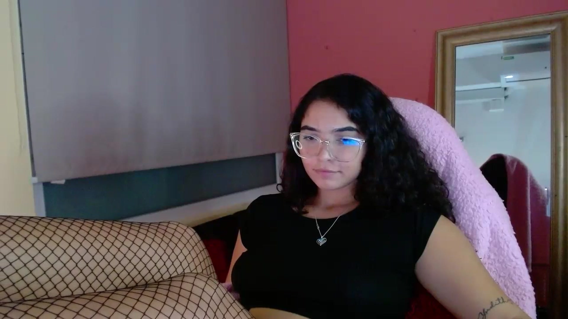 Gallery image thumbnail from Ariagaleo's myfreecams stream on, 07/16/2023, 06:56 image 5 of 20