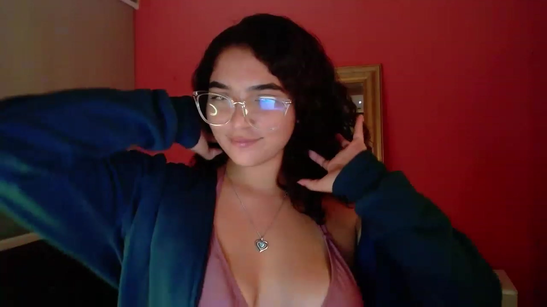 Gallery image thumbnail from Ariagaleo's myfreecams stream on, 07/19/2023, 01:20 image 12 of 20