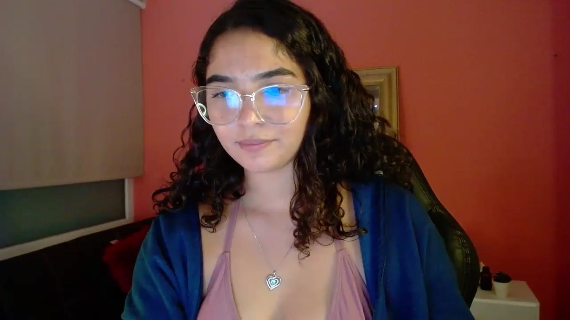 Gallery image thumbnail from Ariagaleo's myfreecams stream on, 07/19/2023, 01:20 image 17 of 20