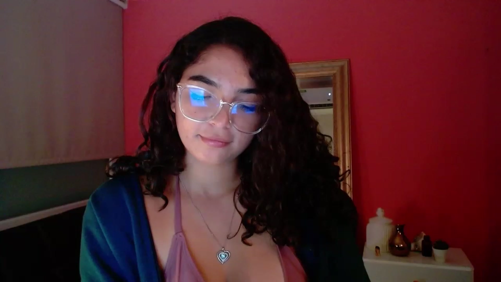 Gallery image thumbnail from Ariagaleo's myfreecams stream on, 07/19/2023, 01:20 image 13 of 20