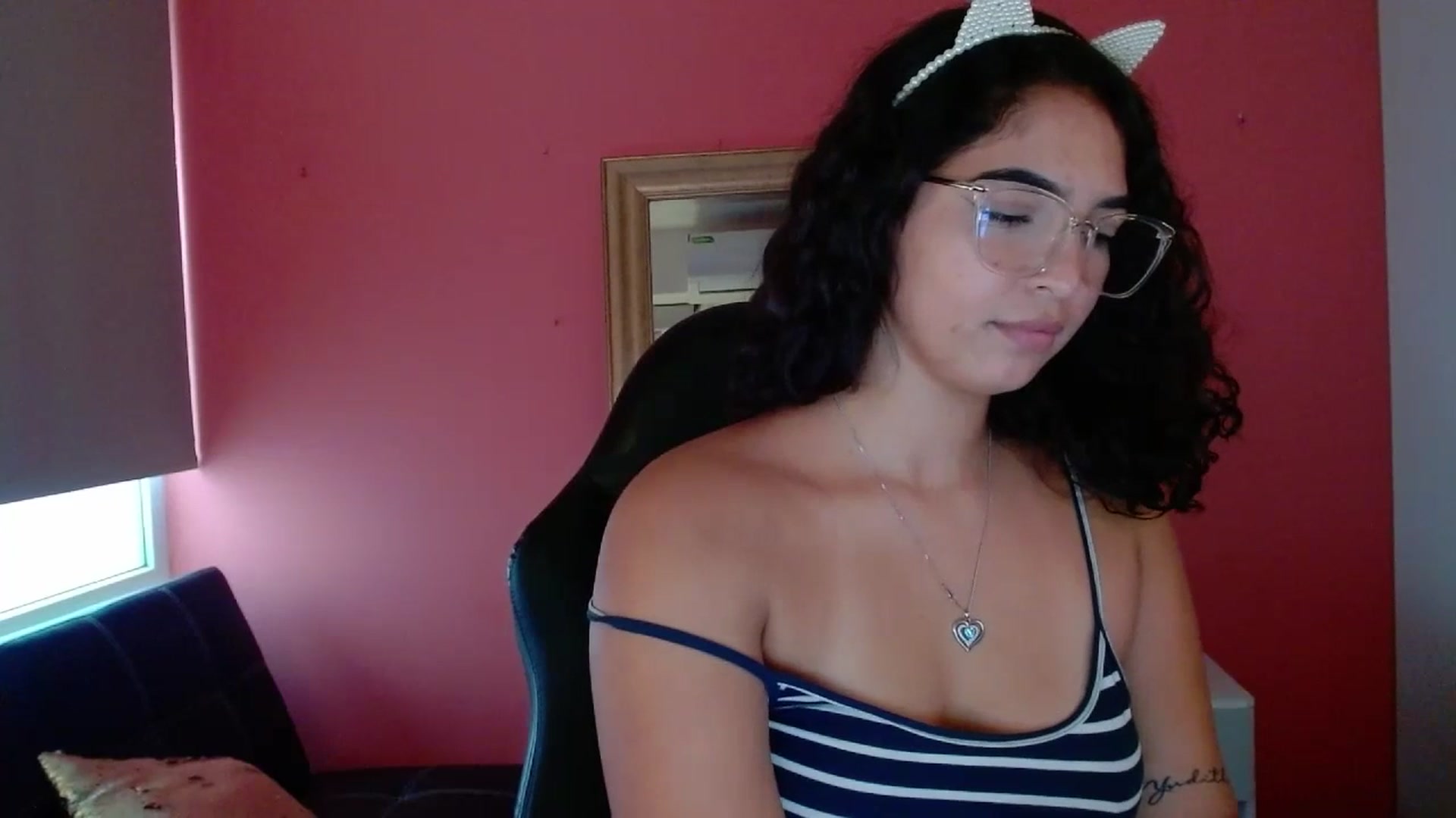 Gallery image thumbnail from Ariagaleo's myfreecams stream on, 07/19/2023, 22:06 image 8 of 20