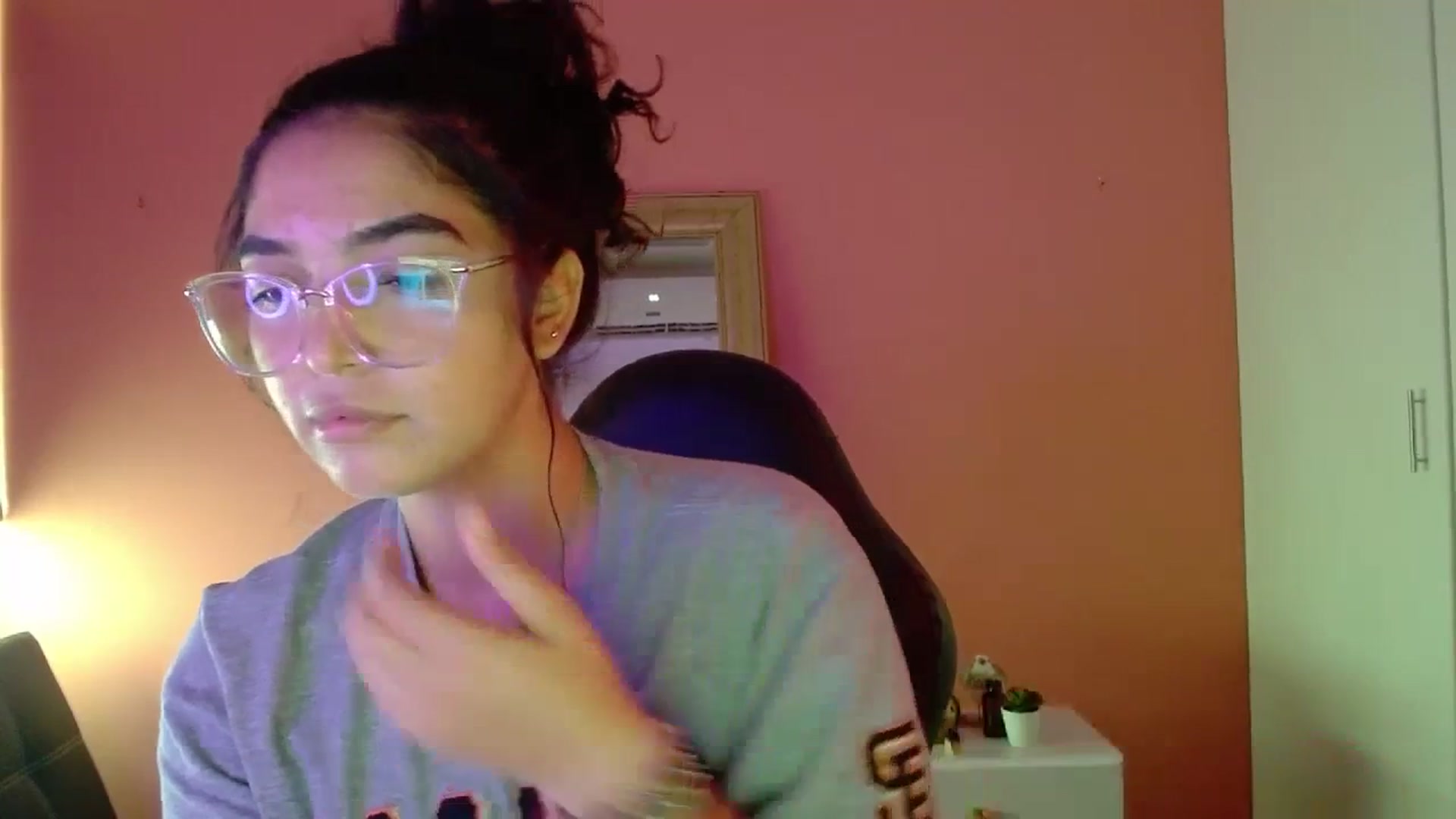 Gallery image thumbnail from Ariagaleo's myfreecams stream on, 07/22/2023, 19:08 image 5 of 20