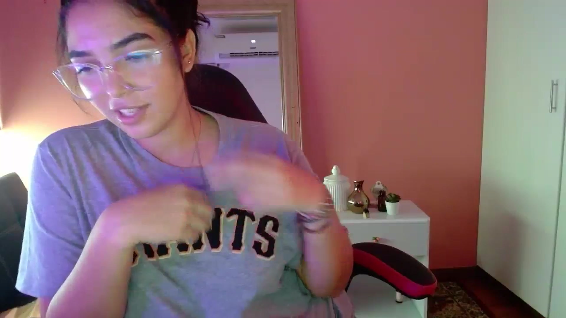 Gallery image thumbnail from Ariagaleo's myfreecams stream on, 07/22/2023, 19:08 image 14 of 20