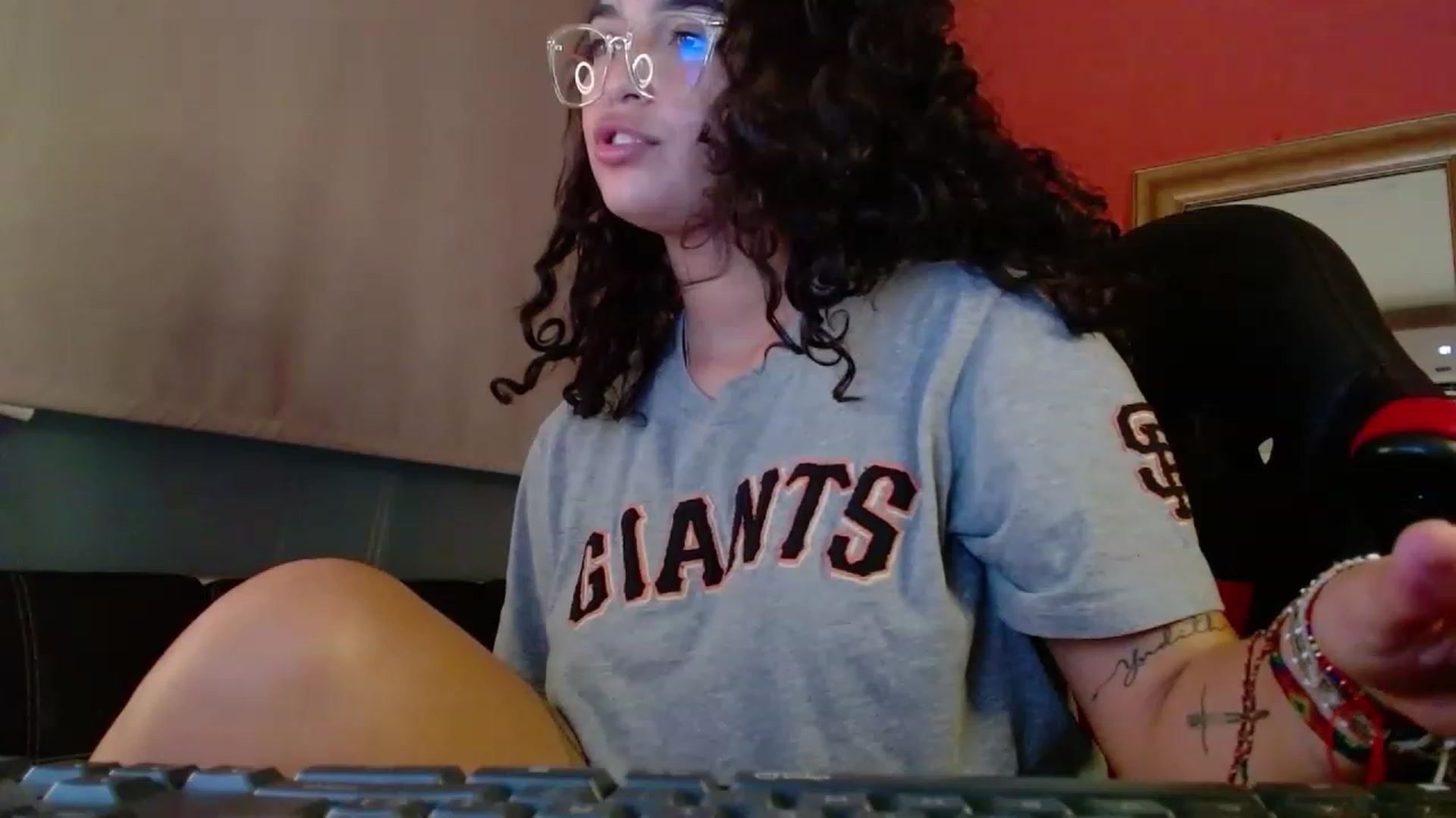 Gallery image thumbnail from Ariagaleo's myfreecams stream on, 07/23/2023, 01:13 image 4 of 20