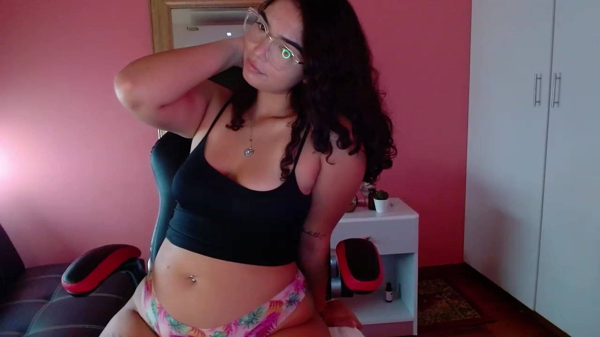 Gallery image thumbnail from Ariagaleo's myfreecams stream on, 07/23/2023, 20:04 image 3 of 20